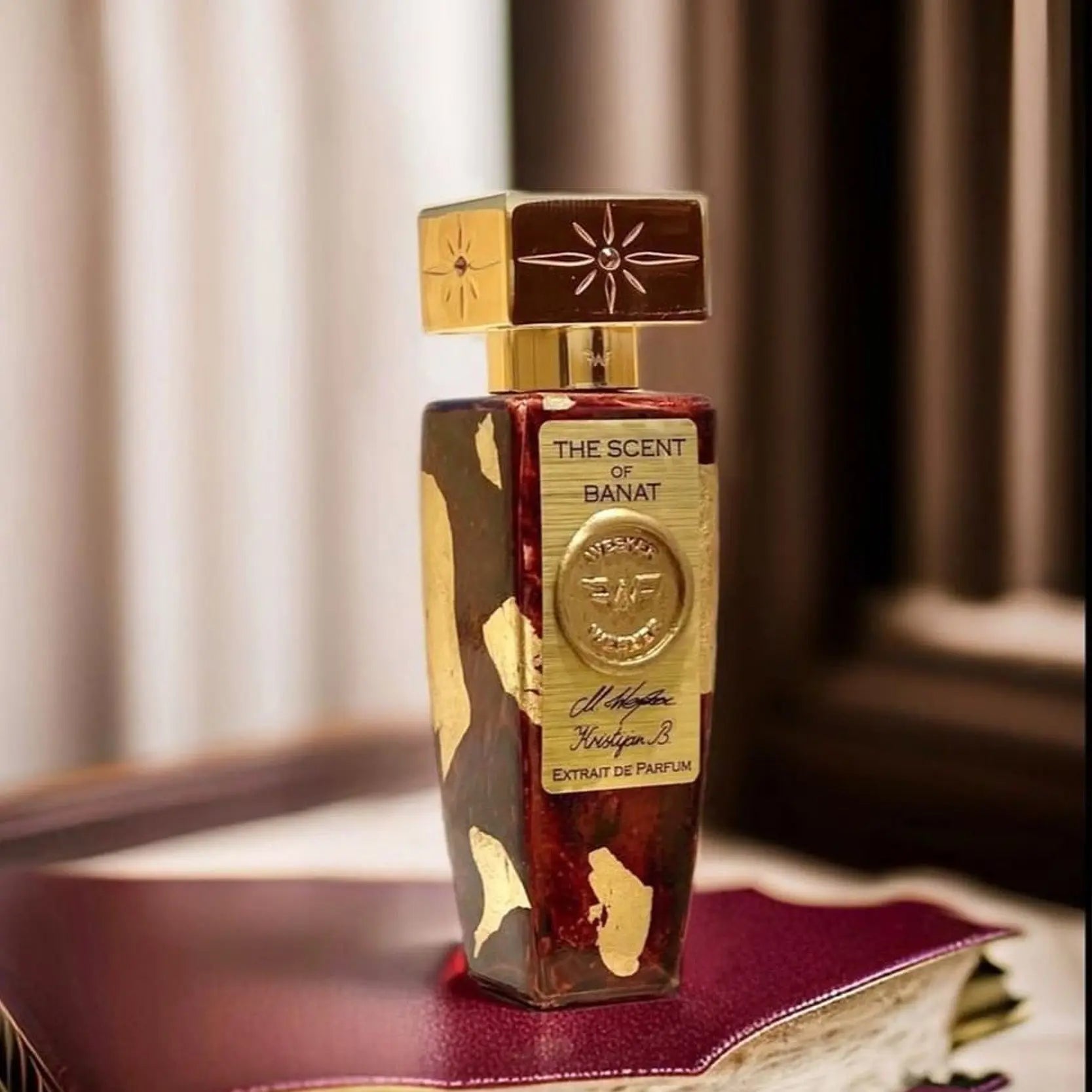 The Scent of Banat | Extrait de Parfum - NEVERABORE